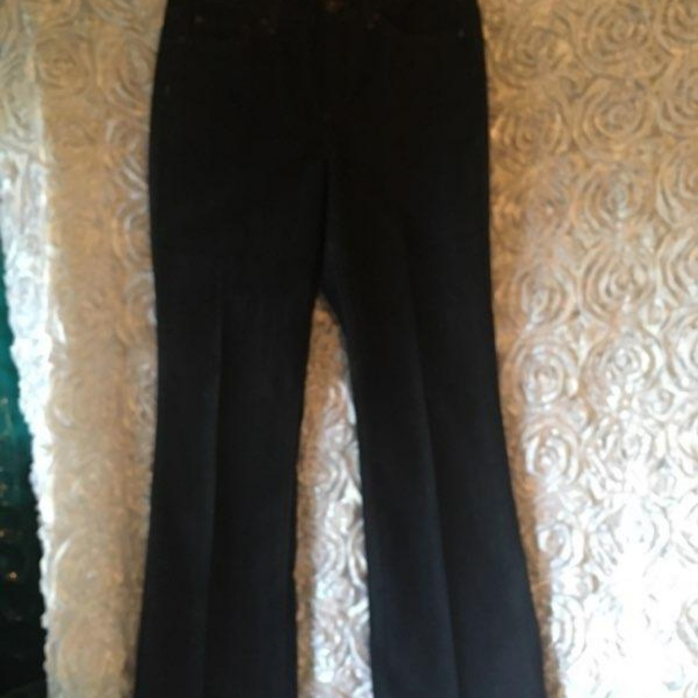 Jeans - Picture 1 of 5
